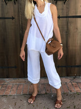 Load image into Gallery viewer, Round Neck Pleated Cotton and Linen Sleeveless Shirt Suit