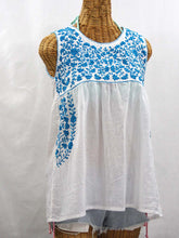 Load image into Gallery viewer, Sleeveless Shirt with Round Neck Print