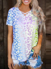 Load image into Gallery viewer, Rainbow Gradient Color V-neck Short-sleeved T-shirt Women