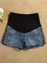 Load image into Gallery viewer, Maternity Fashion Side Zipper Denim Shorts