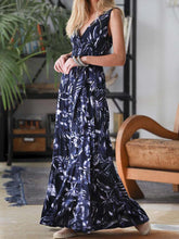Load image into Gallery viewer, V-neck Waist Elastic Loose Dress