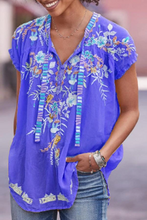 Load image into Gallery viewer, Bohemian Floral Print Curved Hem Casual T-Shirt