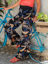 Load image into Gallery viewer, Printed Holiday Elastic Maternity Bottom