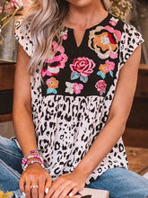Load image into Gallery viewer, Women's Short-sleeved T-shirt with Leopard Print Shirt