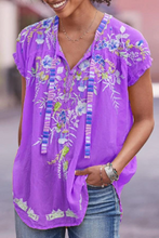 Load image into Gallery viewer, Bohemian Floral Print Curved Hem Casual T-Shirt