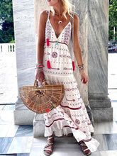 Load image into Gallery viewer, V-neck Lace Sleeveless Dress
