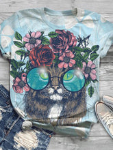 Load image into Gallery viewer, Cat Flower Vintage Print T-shirt Spot
