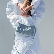 Load image into Gallery viewer, Fashion Retro Leather Magnetic Buckle Handbag
