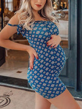 Load image into Gallery viewer, Blue Floral Slim Sleeveless Maternity Dress
