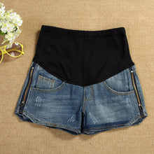 Load image into Gallery viewer, Maternity Fashion Side Zipper Denim Shorts
