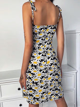 Load image into Gallery viewer, Women's Sexy Daisy Floral Mini Bodycon Dress
