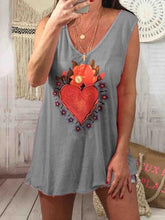 Load image into Gallery viewer, Women's V-Neck Heart-Shaped Printed Loose Short-Sleeved T-Shirt
