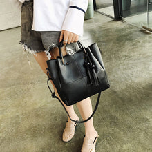 Load image into Gallery viewer, Three Pieces Fringed Wood Beads Mother Bag Women's Bag
