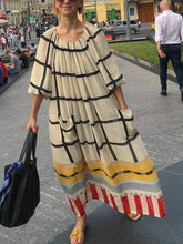 Load image into Gallery viewer, Casual Round Neck 3/4 Sleeve Loose Plaid Maxi Dress
