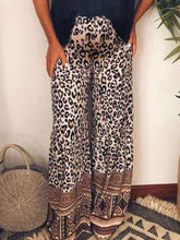 Load image into Gallery viewer, Leopard Print Long Casual Maternity Bottom
