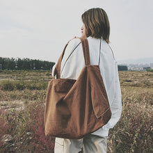 Load image into Gallery viewer, Lazy Wind Shoulder Literary Canvas Bag
