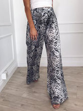 Load image into Gallery viewer, High Waist Loose Leopard Wide Legs Maternity Leggings
