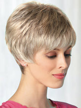 Load image into Gallery viewer, Women's Fashion Brown Short Hair Wig
