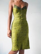Load image into Gallery viewer, Women's Sexy Off-Shoulder Floral Printed Dress
