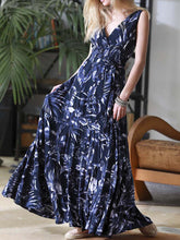 Load image into Gallery viewer, V-neck Waist Elastic Loose Dress
