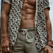 Load image into Gallery viewer, Floral Loose Holiday Men's Tops

