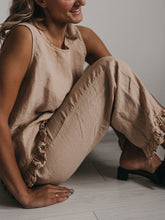Load image into Gallery viewer, Women's Linen Solid Color Ruffle Sleeveless Suit
