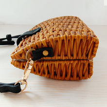 Load image into Gallery viewer, Hand-woven Straw Bag Casual Female Bag Spot

